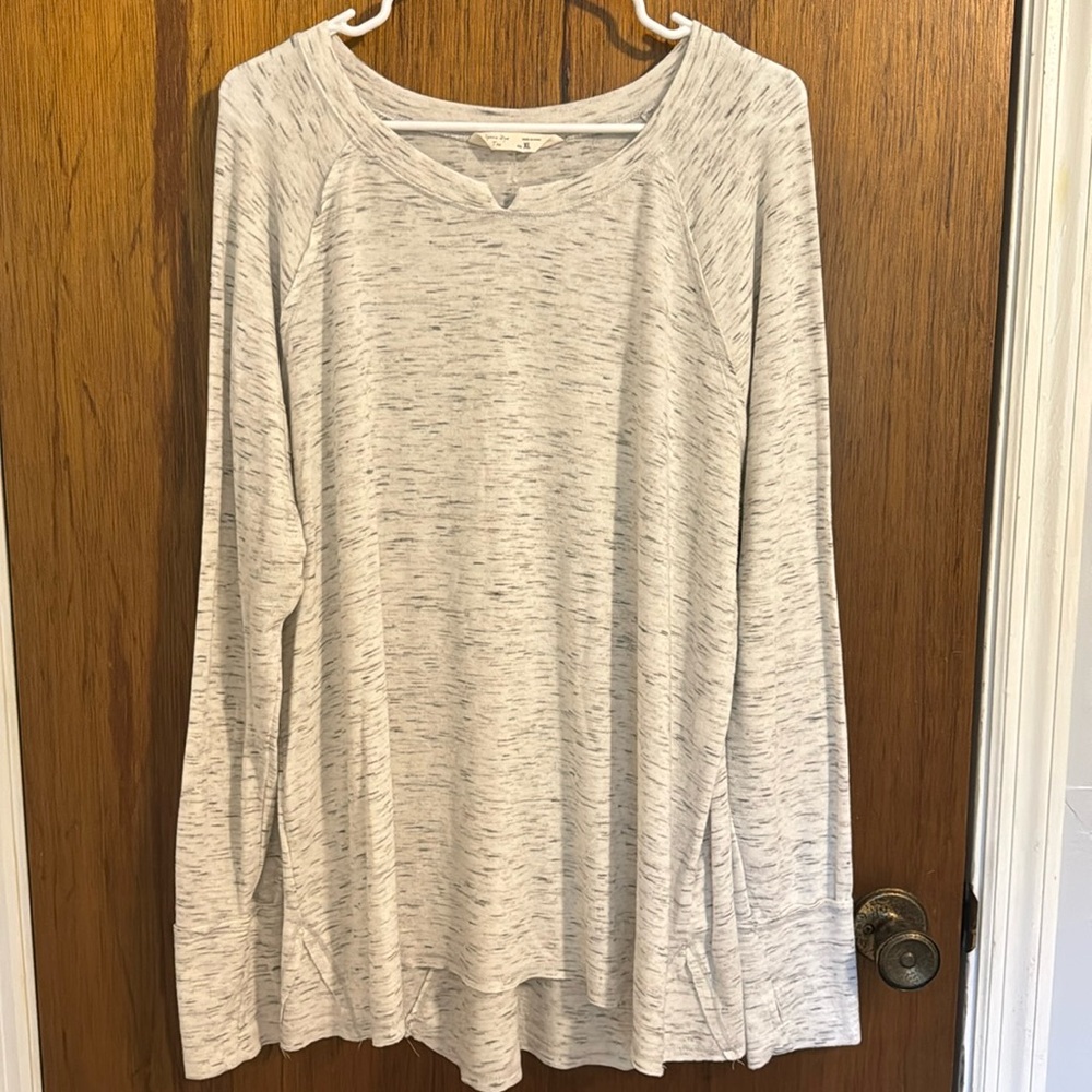 XL white sweater